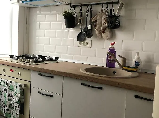 44 Universitate * Bucareste