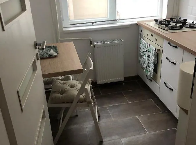 44 Universitate * Bucareste