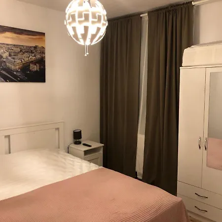 44 Universitate Apartmán Bukurešť